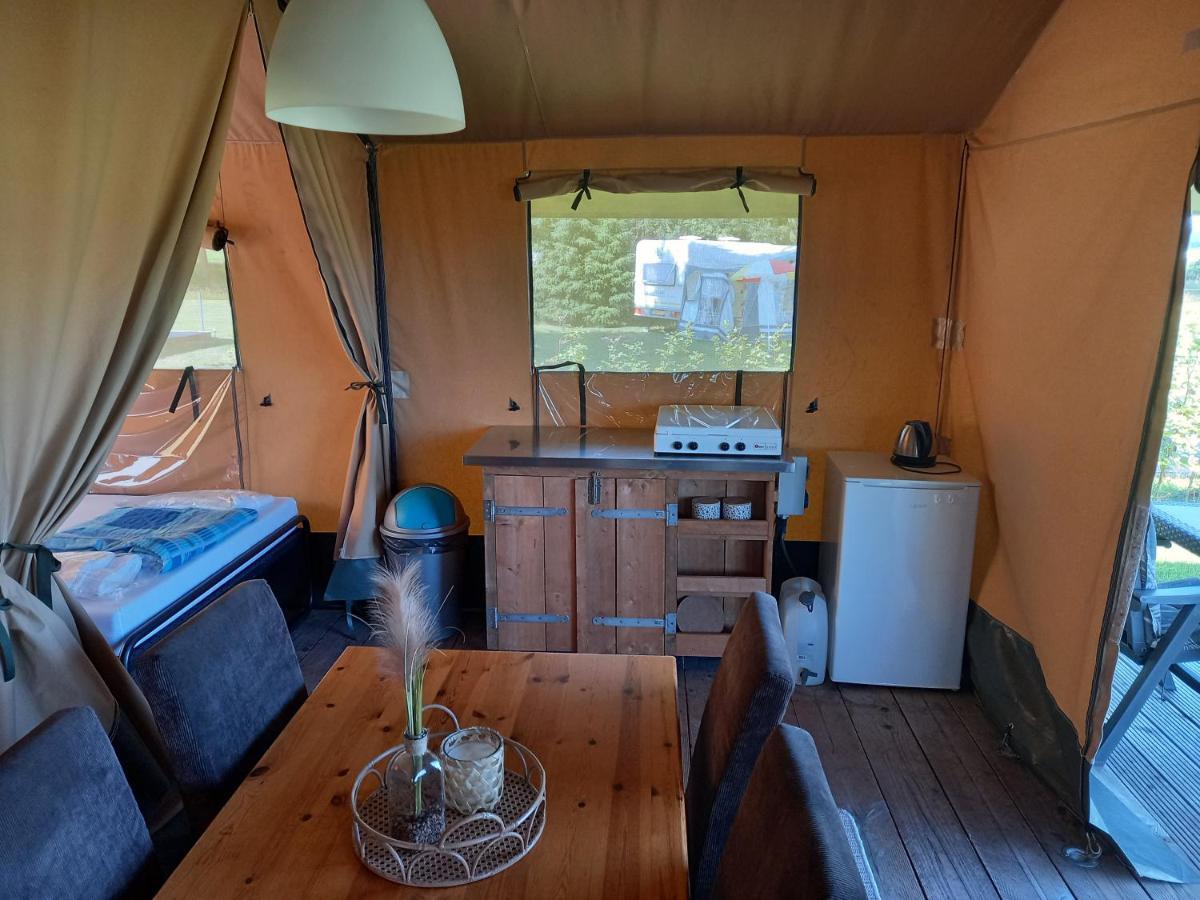 Comfort Safaritent 6 Pers En Mini Camping Zwiggelte Εξωτερικό φωτογραφία